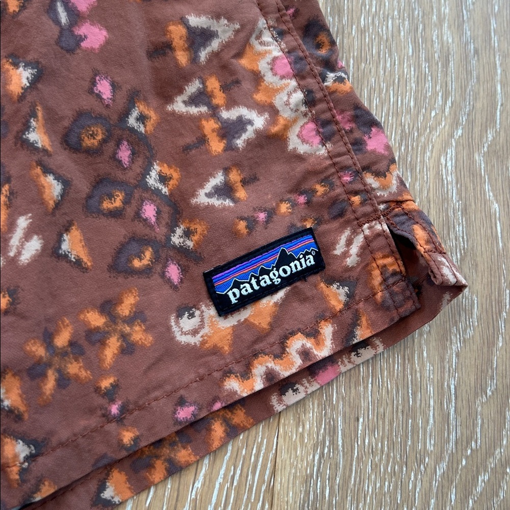 Patagonia Shorts - Picture 4 of 7